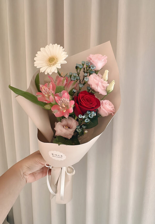 驚喜不挑款小花束